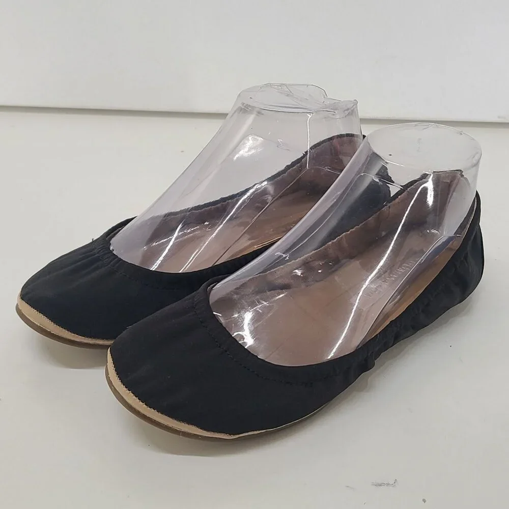 BCBGMaxazria Women's Classic Round Toe Elastic Heel Ballet Flats Black Size 8 - Picture 3 of 7